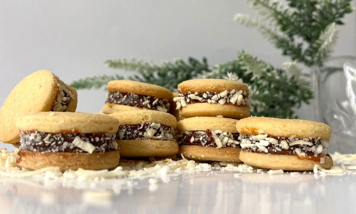 Mini alfajor de maicena con coco-caja con 12 piezas