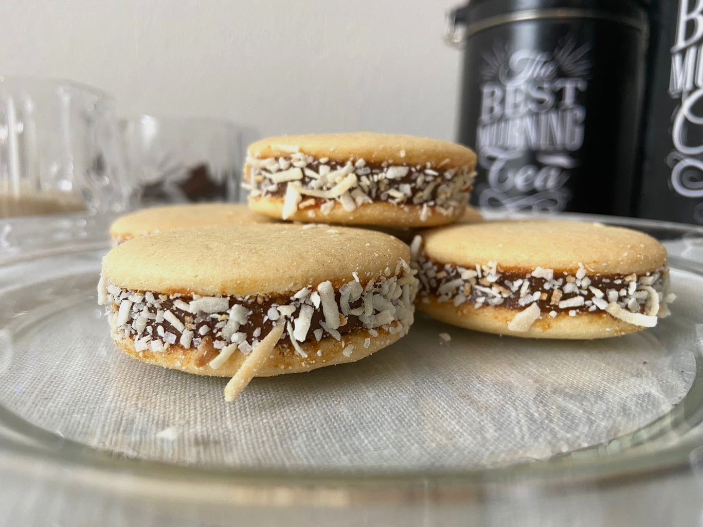 Alfajor de maicena con coco - Caja con 12 piezas